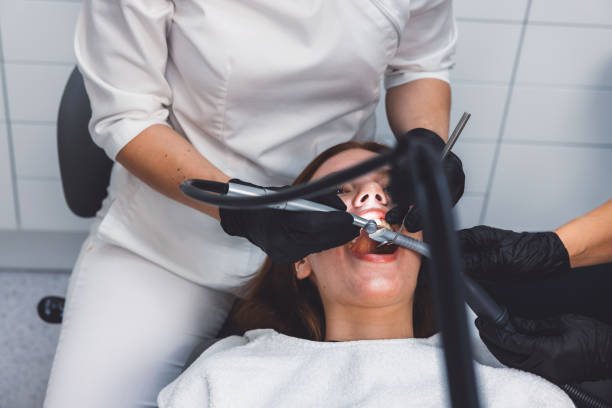 Best Dentist for Tooth Abscess  in Avoca, IA